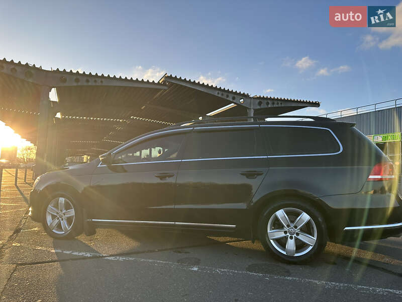 Универсал Volkswagen Passat 2011 в Киеве