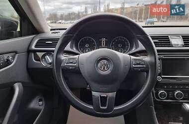 Седан Volkswagen Passat 2013 в Дніпрі