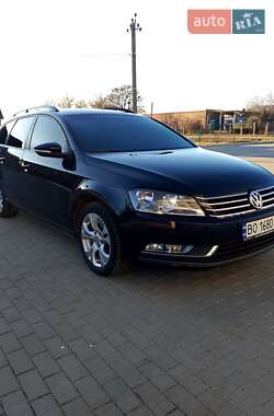 Универсал Volkswagen Passat 2012 в Бершади