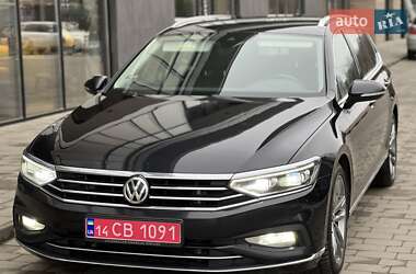 Універсал Volkswagen Passat 2019 в Ужгороді