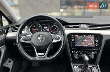 Універсал Volkswagen Passat 2019 в Ужгороді