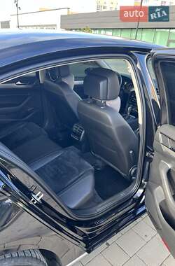 Седан Volkswagen Passat 2018 в 
