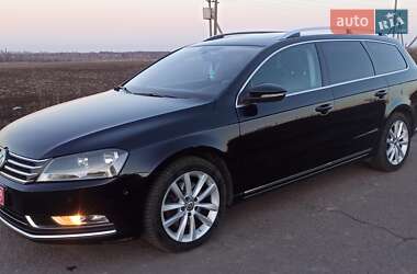 Універсал Volkswagen Passat 2010 в Рівному