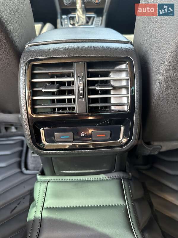 Седан Volkswagen Passat 2016 в Києві