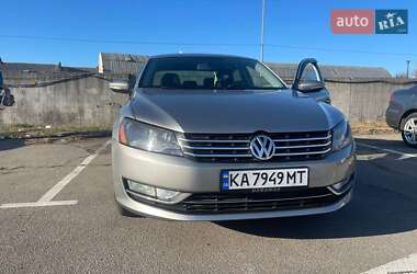 Седан Volkswagen Passat 2012 в Києві