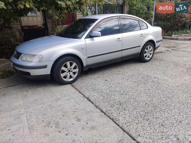 Volkswagen Passat 1998
