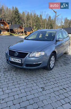 Універсал Volkswagen Passat 2010 в Львові