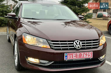 Седан Volkswagen Passat 2013 в Киеве