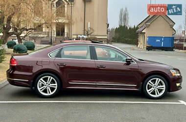 Седан Volkswagen Passat 2013 в Киеве