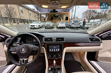 Седан Volkswagen Passat 2013 в Киеве