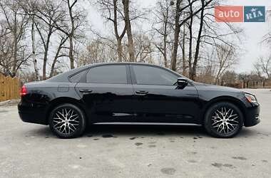 Седан Volkswagen Passat 2014 в 