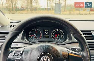 Седан Volkswagen Passat 2014 в 