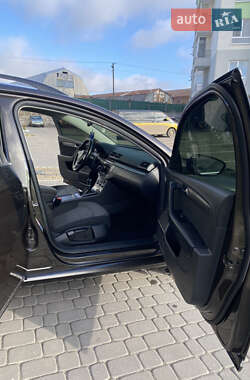 Универсал Volkswagen Passat 2012 в 