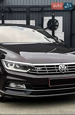 Седан Volkswagen Passat 2017 в Рахові