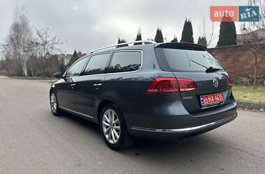 Универсал Volkswagen Passat 2012 в Ровно