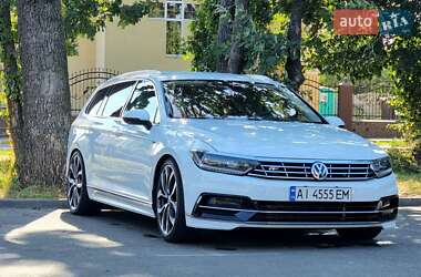 Универсал Volkswagen Passat 2016 в Киеве