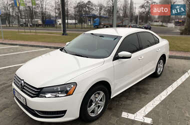 Седан Volkswagen Passat 2014 в Кременчуге