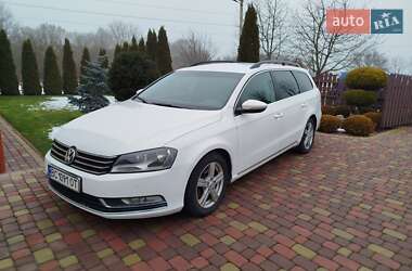 Volkswagen Passat 2011