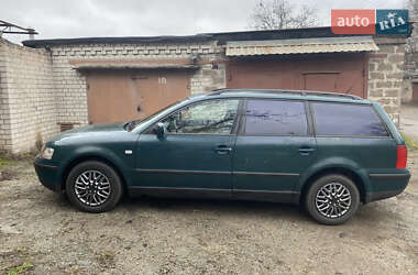 Універсал Volkswagen Passat 1999 в Запоріжжі