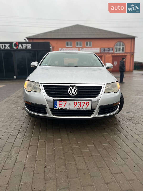 Седан Volkswagen Passat 2005 в Миргороде фото 6 Седан Volkswagen Passat 2005 в Миргороде
