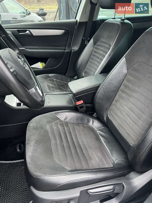 Універсал Volkswagen Passat 2011 в Львові
