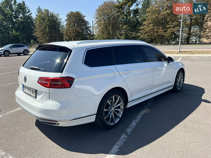 Універсал Volkswagen Passat 2019 в Рівному