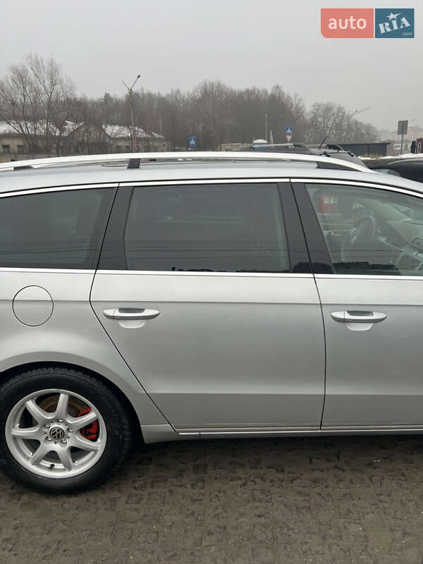 Універсал Volkswagen Passat 2011 в Львові