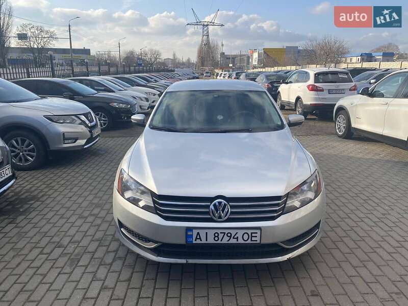 Седан Volkswagen Passat 2014 в Миколаєві