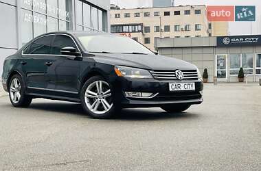 Седан Volkswagen Passat 2014 в Киеве