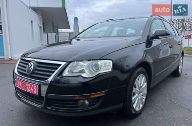 Універсал Volkswagen Passat 2010 в Києві