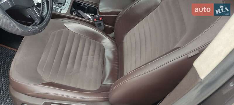 Універсал Volkswagen Passat 2011 в Тальному