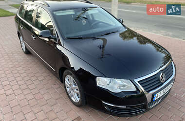 Универсал Volkswagen Passat 2009 в Киеве