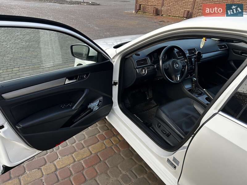 Седан Volkswagen Passat 2014 в Буске