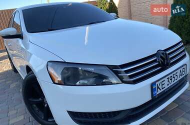 Седан Volkswagen Passat 2014 в Днепре