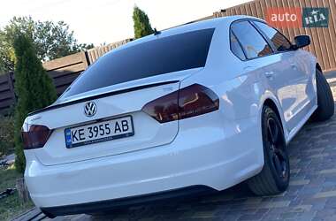 Седан Volkswagen Passat 2014 в Днепре