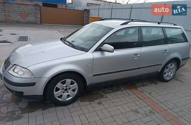 Універсал Volkswagen Passat 2001 в Володимирі