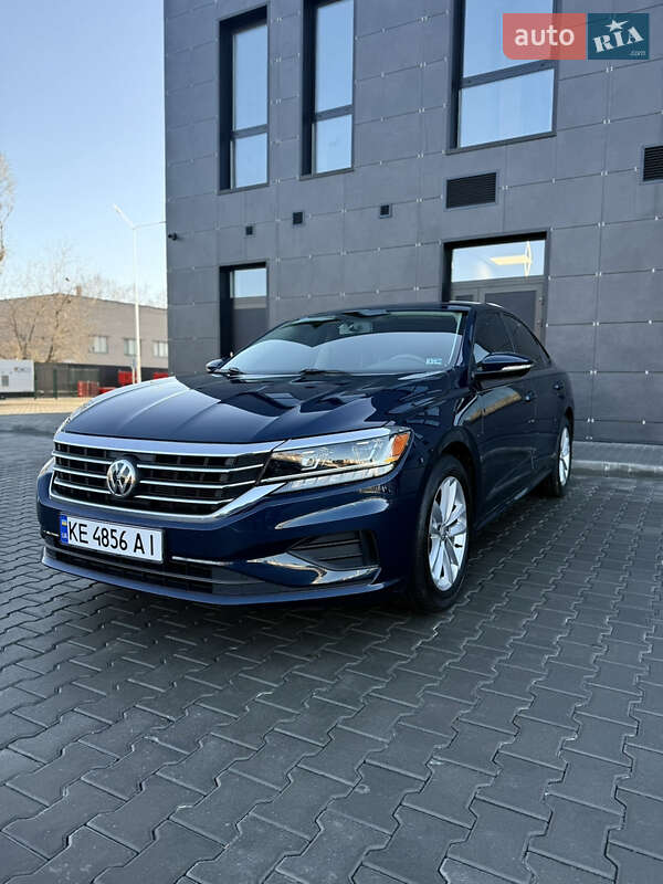 Седан Volkswagen Passat 2020 в Днепре