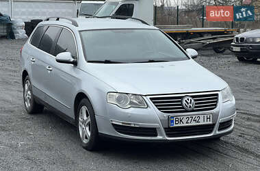 Універсал Volkswagen Passat 2007 в Рівному