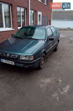 Седан Volkswagen Passat 1989 в Кагарлику