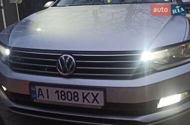 Універсал Volkswagen Passat 2016 в Бучі