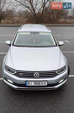 Універсал Volkswagen Passat 2016 в Бучі