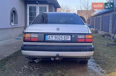 Седан Volkswagen Passat 1989 в Надворной