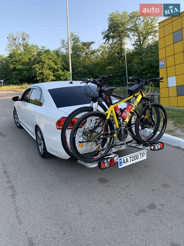 Седан Volkswagen Passat 2015 в Києві