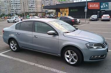 Седан Volkswagen Passat 2011 в 