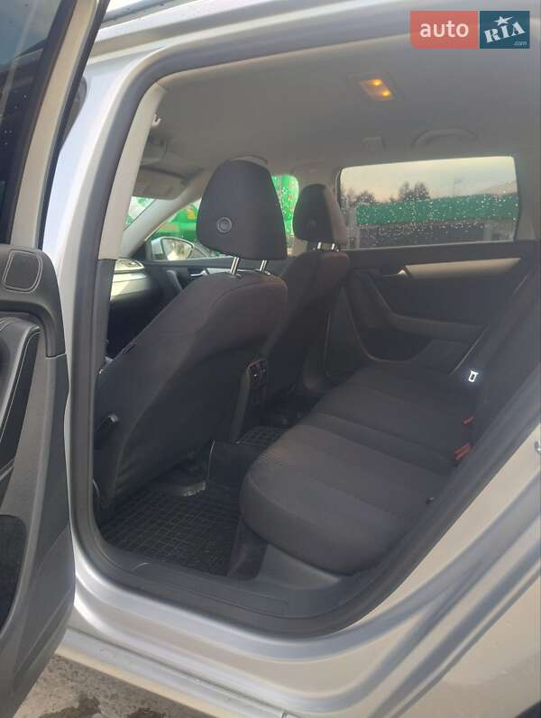 Универсал Volkswagen Passat 2011 в Львове