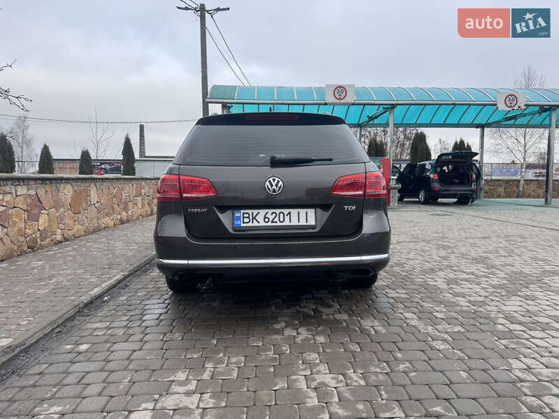 Универсал Volkswagen Passat 2012 в Березному фото 9 Универсал Volkswagen Passat 2012 в Березному