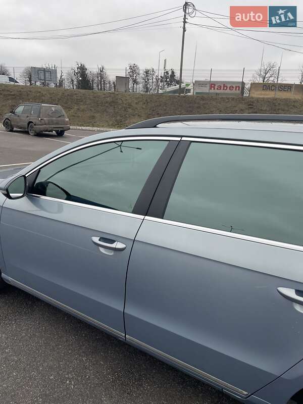 Універсал Volkswagen Passat 2011 в Вінниці