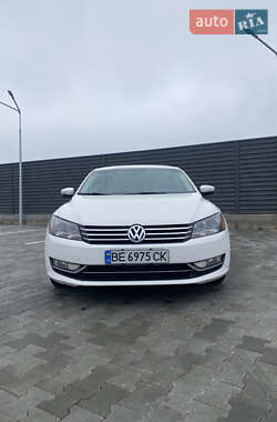 Седан Volkswagen Passat 2013 в Николаеве