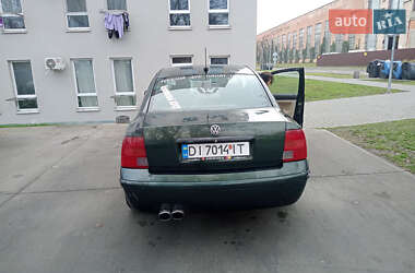 Седан Volkswagen Passat 1997 в Одесі