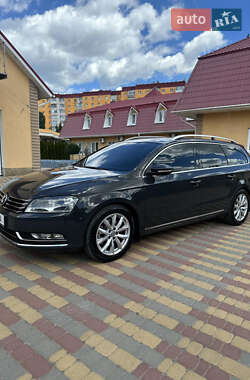 Універсал Volkswagen Passat 2011 в Василькові